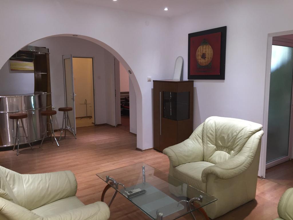 Ferienwohnung Apartament Unirii Centru Bukarest Exterior foto